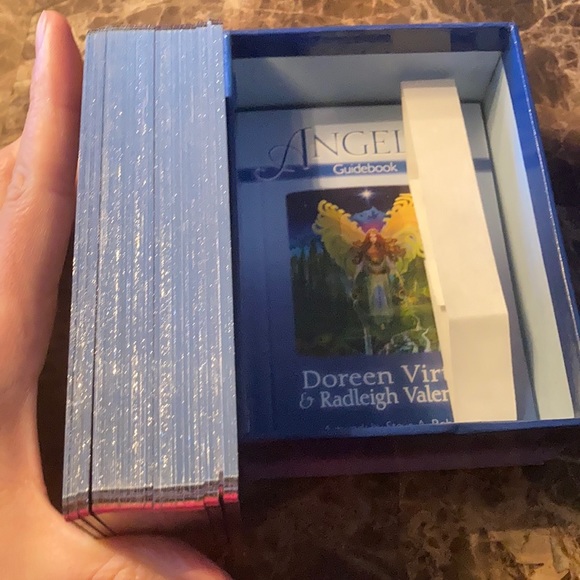 Doreen Virtue Angel Tarot Crads - Picture 2 of 2